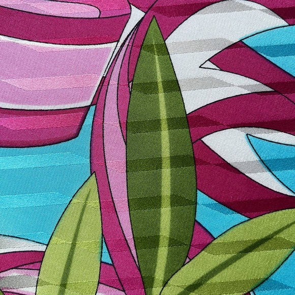 Fansy Silk Scarf Large Floral Square 🌹 - Picture 10 of 11